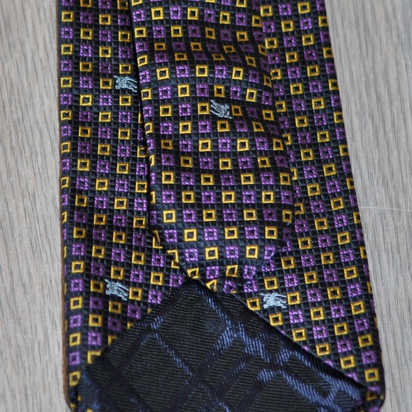 BURBERRY LONDON tie 100% Silk Square dots Woven in Italy Designer - Picture 4 of 4